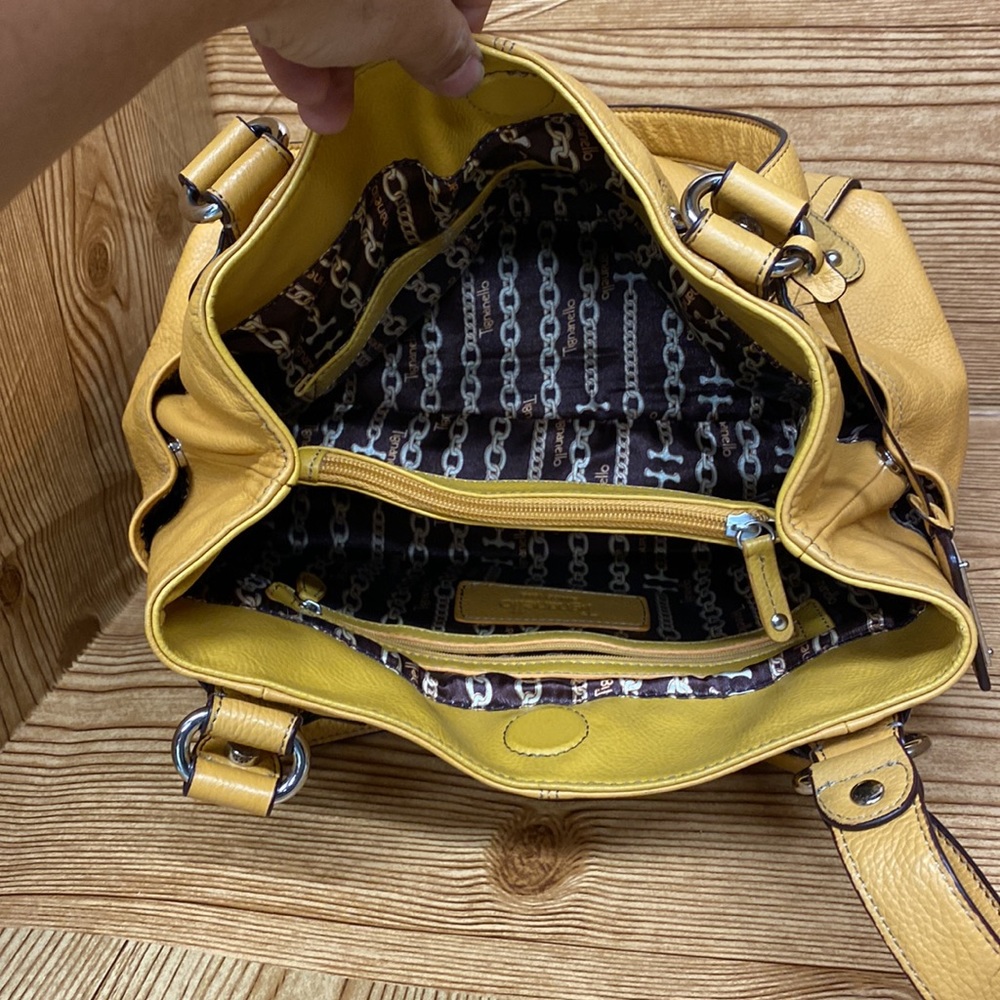 Tignanello carry all satchel in immaculate new condition canary yellow leather🔥 - Picture 8 of 14